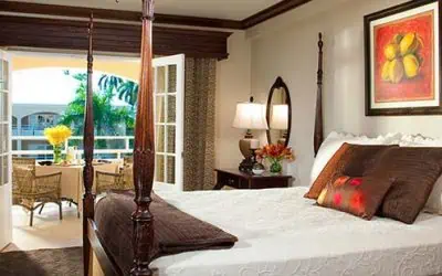 Sandals Inn Review