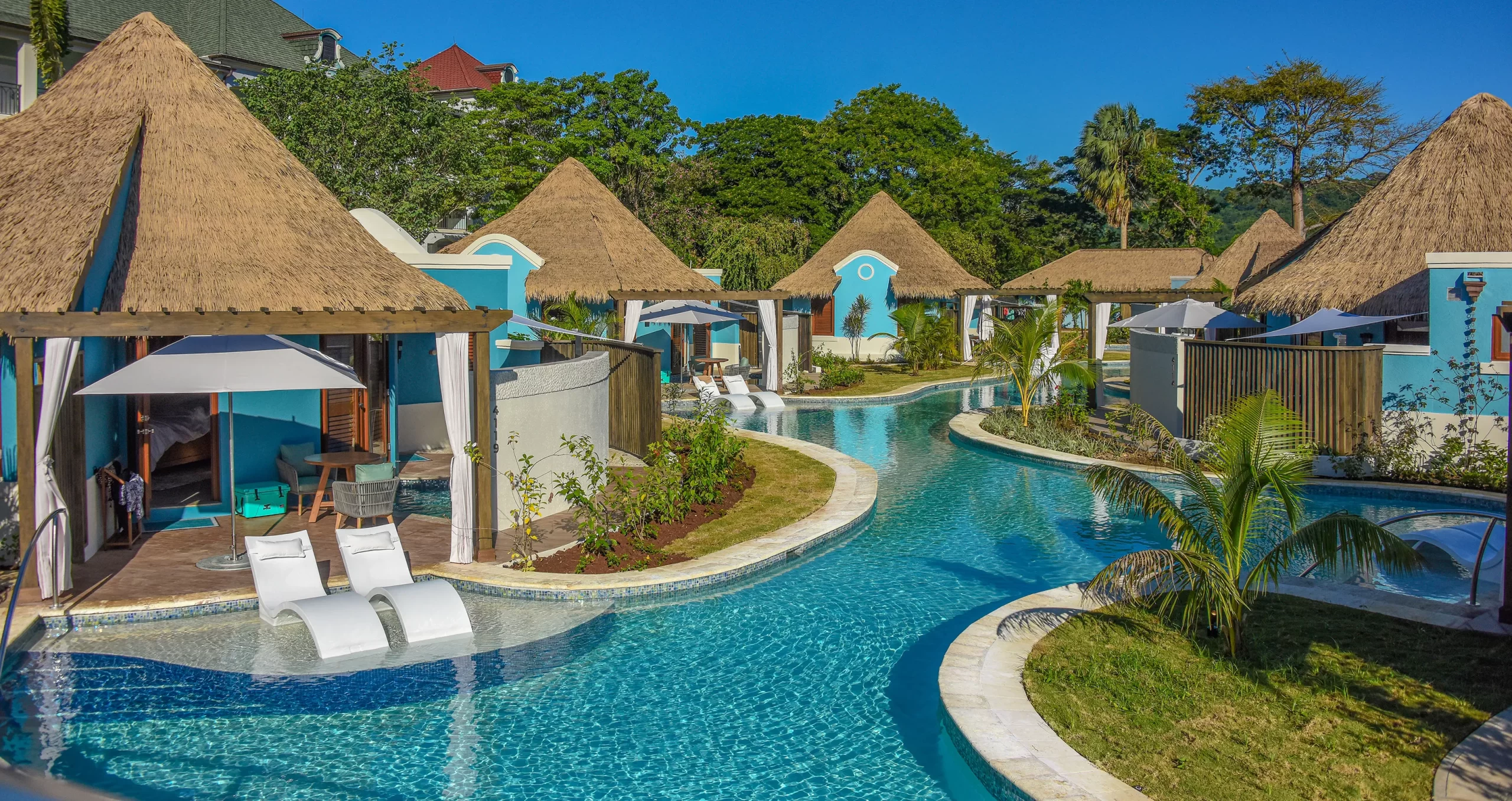 Best Swim-Up Rooms In Sandals Resorts