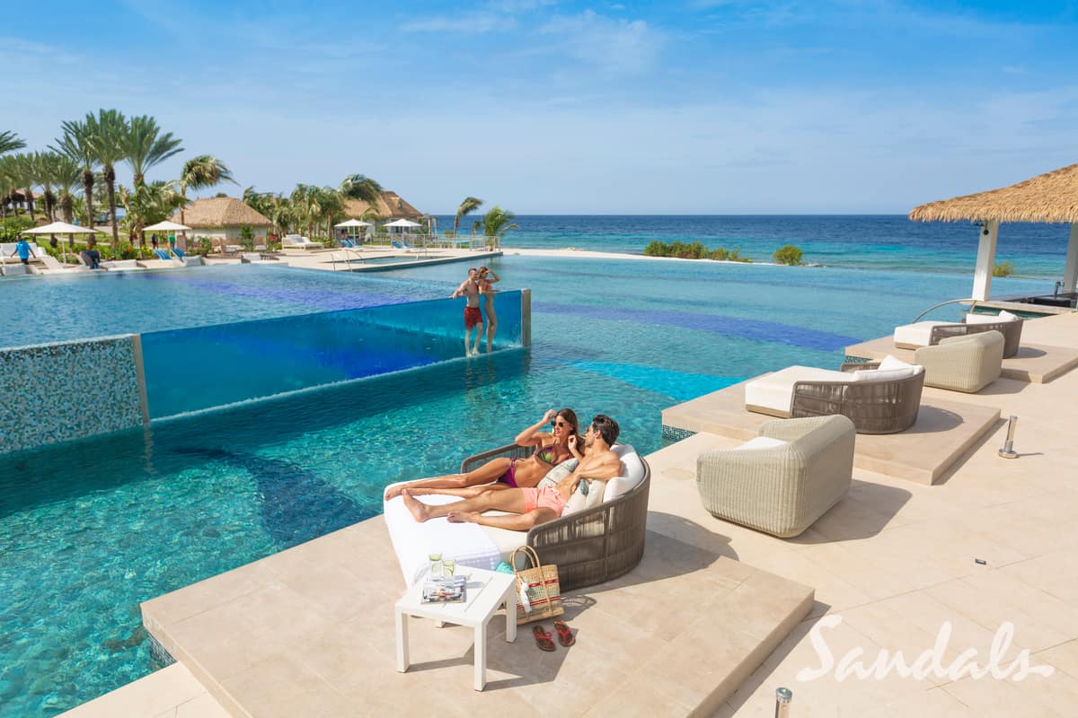 Curacoa Sandals Pool